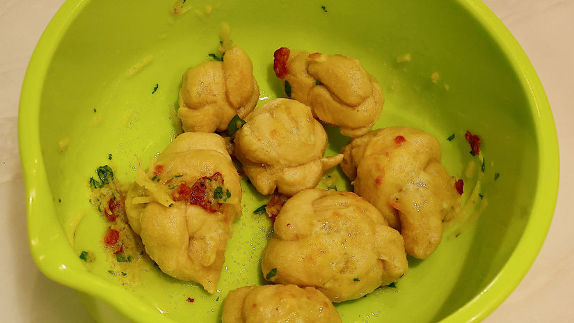 Garlic Knots